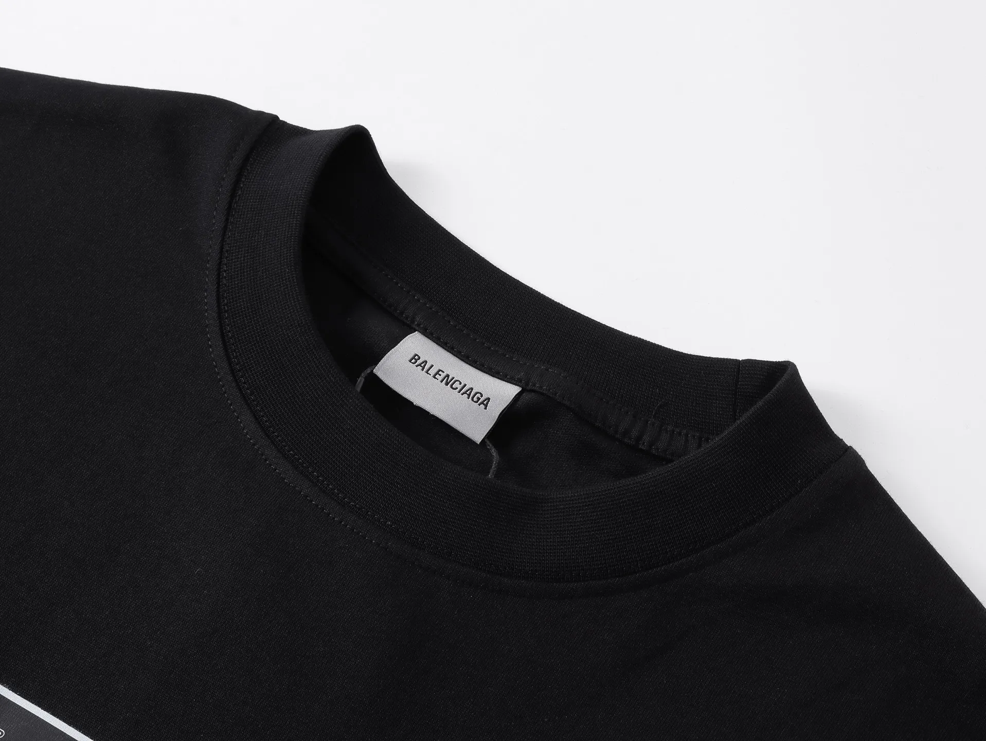 【 . Quality】BALENCI*GA/ .SS 26 New Arrival 。 Balenclag* T 。 ， . Authentic 。 ！ ZP 。 260 ， . ， ， 。 。 。 ， 。 OS . Same Style ：BL 263791 ：Black，White Size：XS S M L